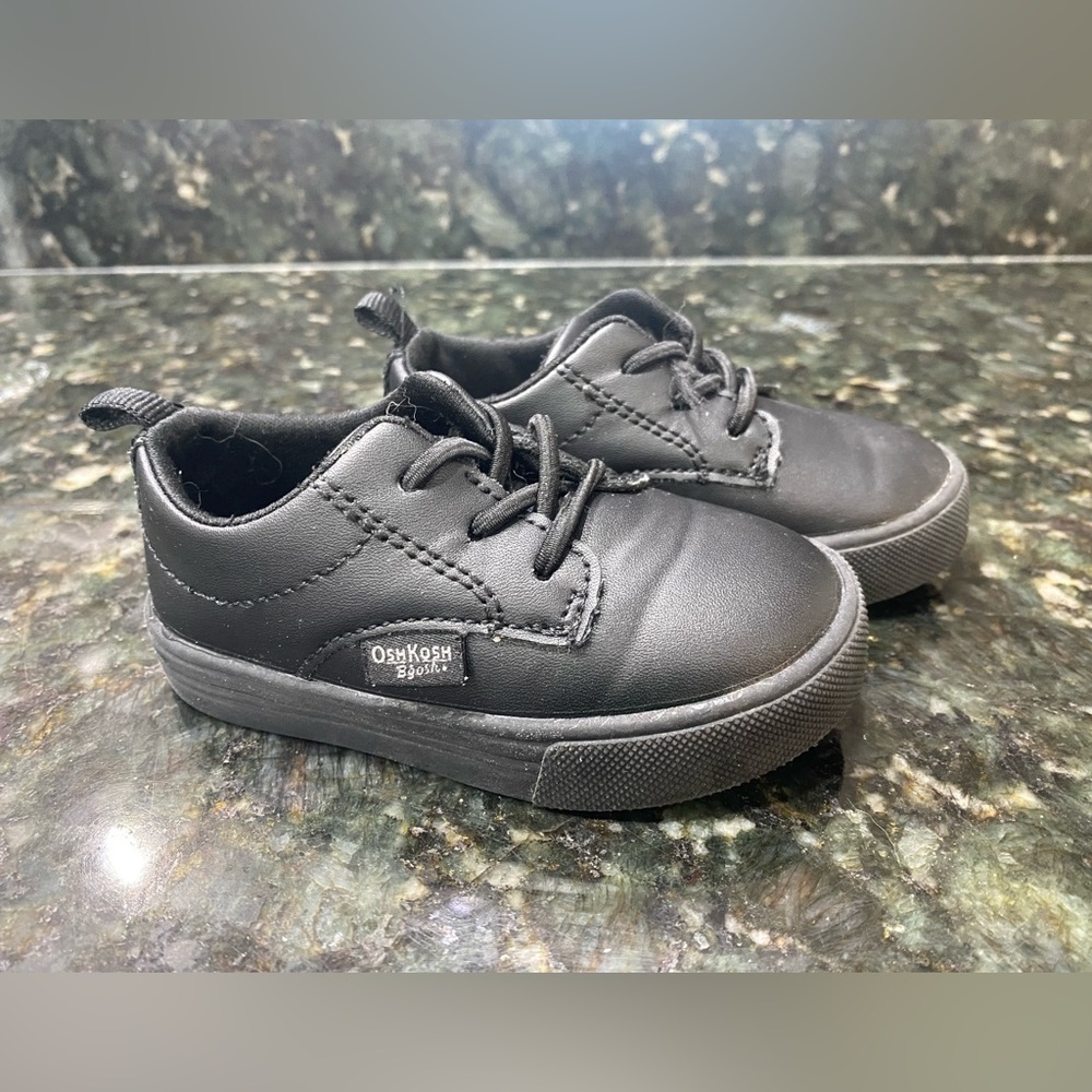 OshKosh B'gosh Black Toddler Shoes